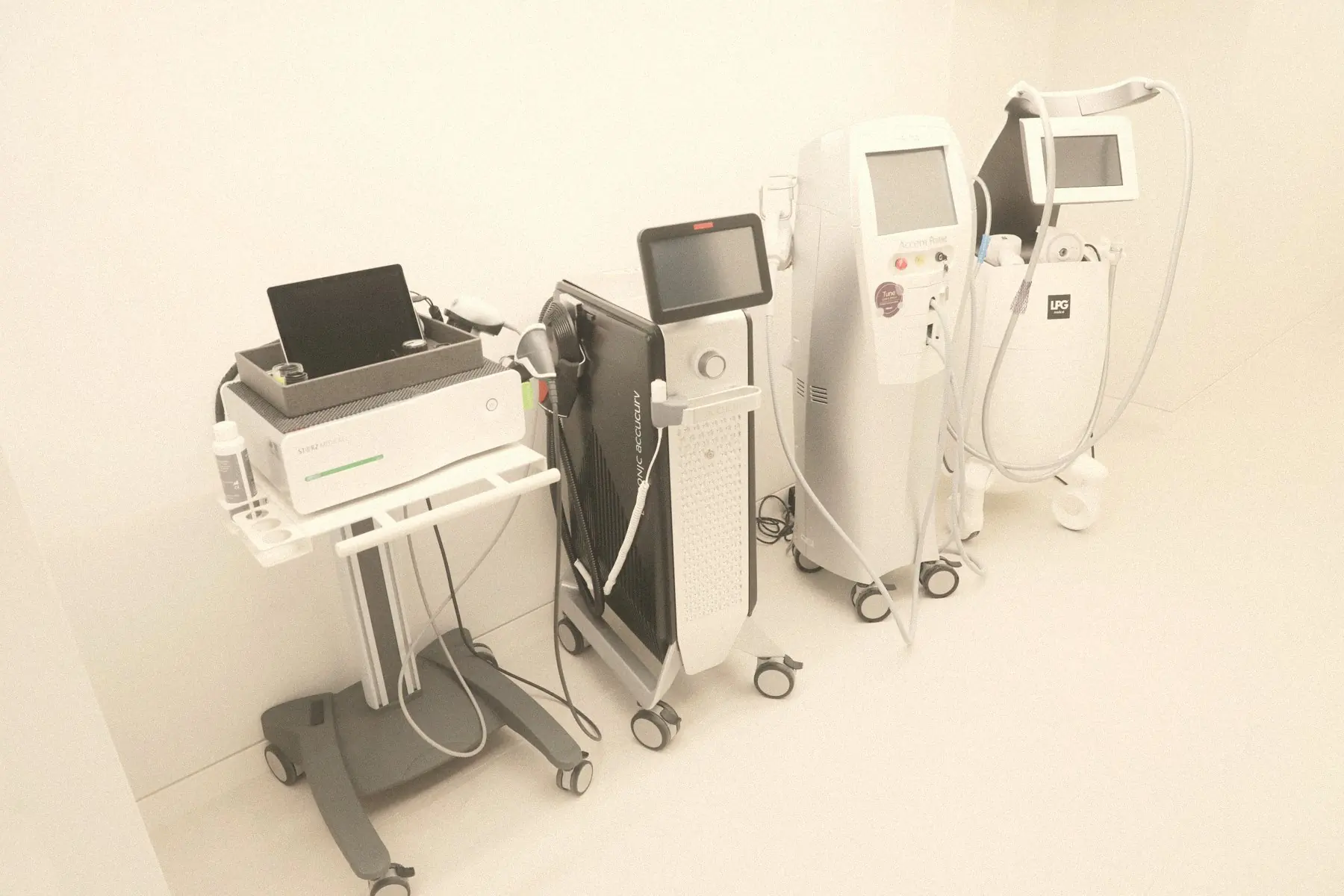 VEI treatment systems: STORZ ESWT, ACCUCURV, ACCENT PRIME and LPG Endermologie